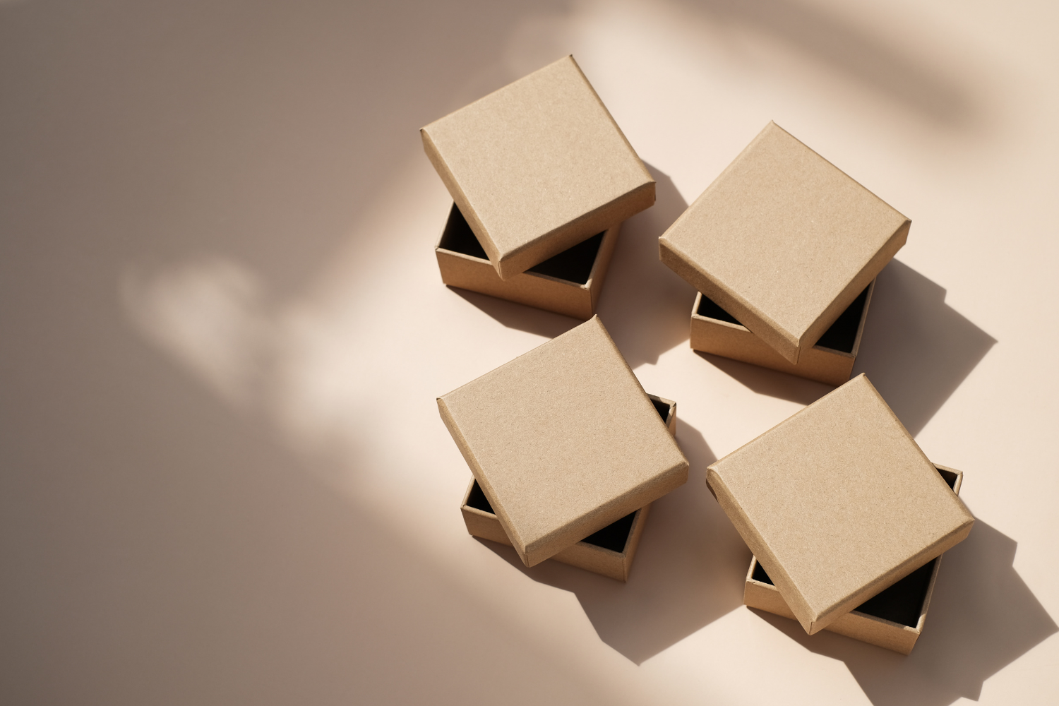 Cómo Almacenar y Conservar Productos Compostables para que Duren Más: Guía Práctica